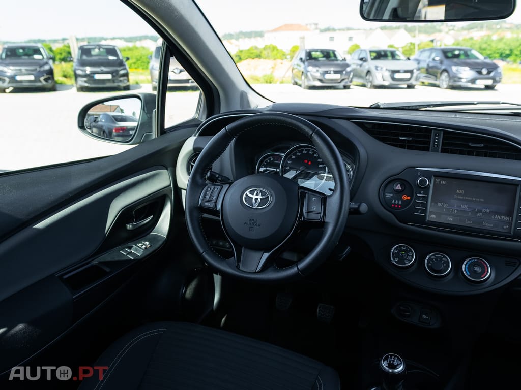 Toyota Yaris 1.0 VVT-i ACtive+AC