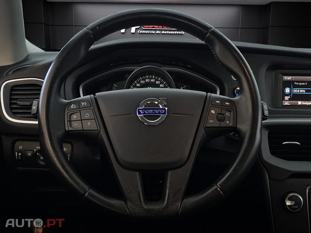 Volvo V40 2.0 D2 Momentum