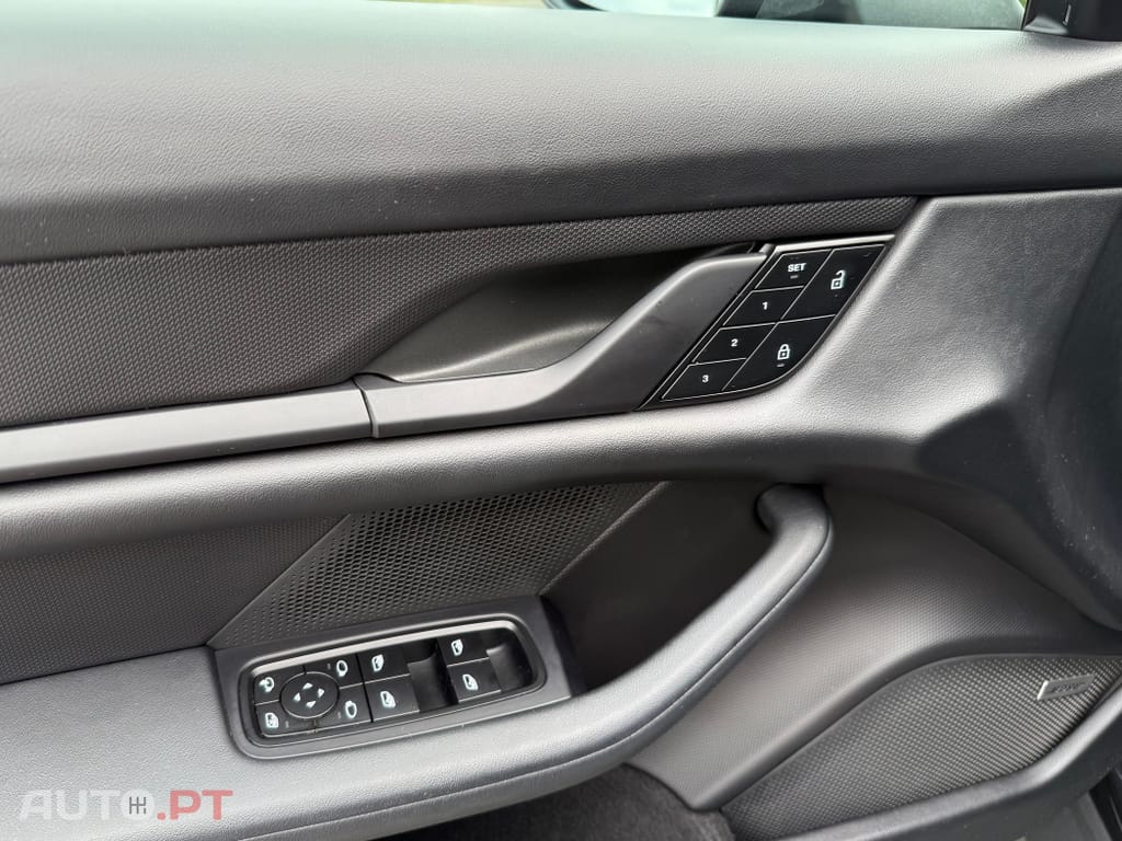 Porsche Taycan bateria Performance Plus