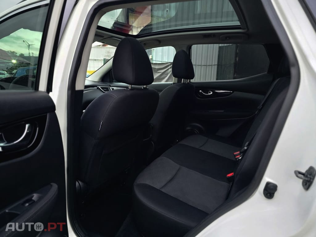 Nissan Qashqai 1.5 dCi N-Connecta RS+PS