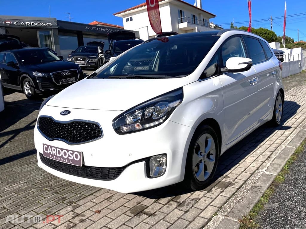 Kia Carens 1.7 CRDi 115 Dream Team Edition