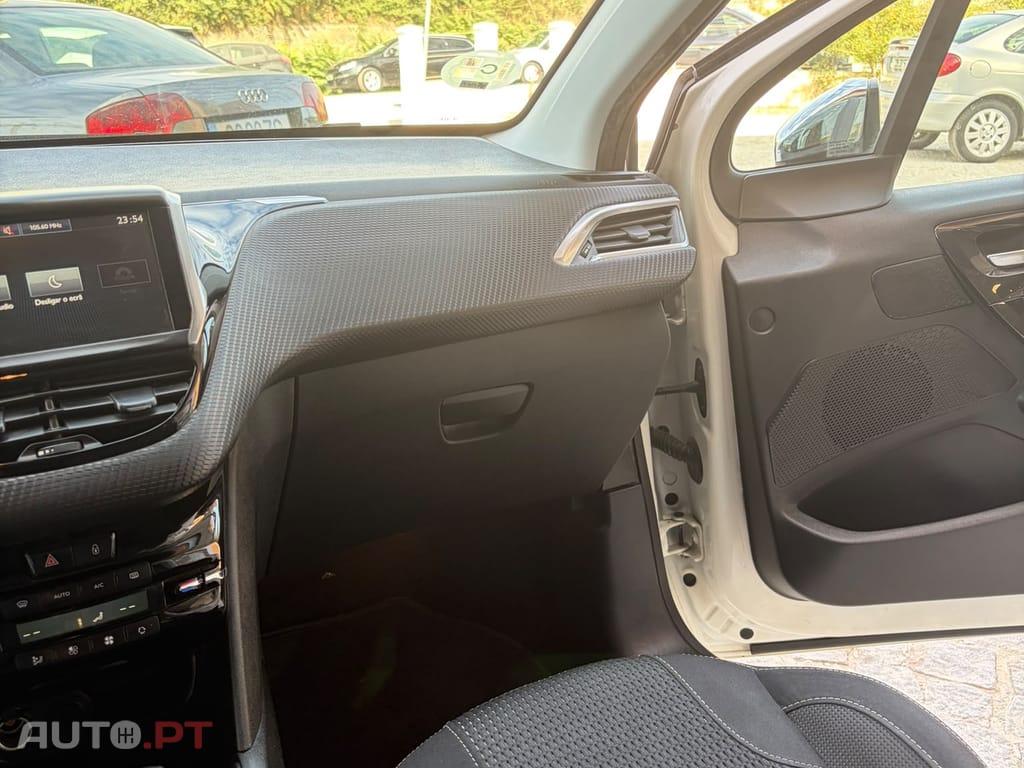 Peugeot 208 1.6 BlueHDi Allure