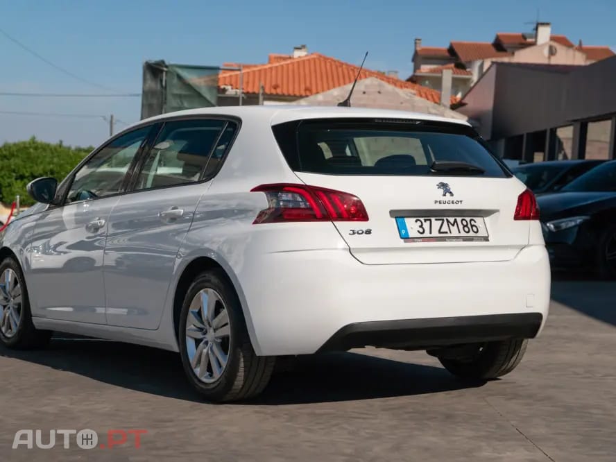 Peugeot 308 1.5 BlueHDi Business Line