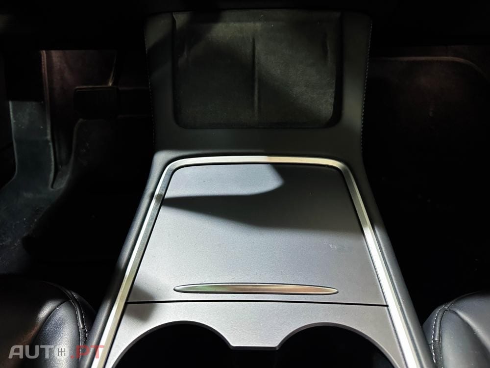 Tesla Model 3 Long Range AWD Dual Motor