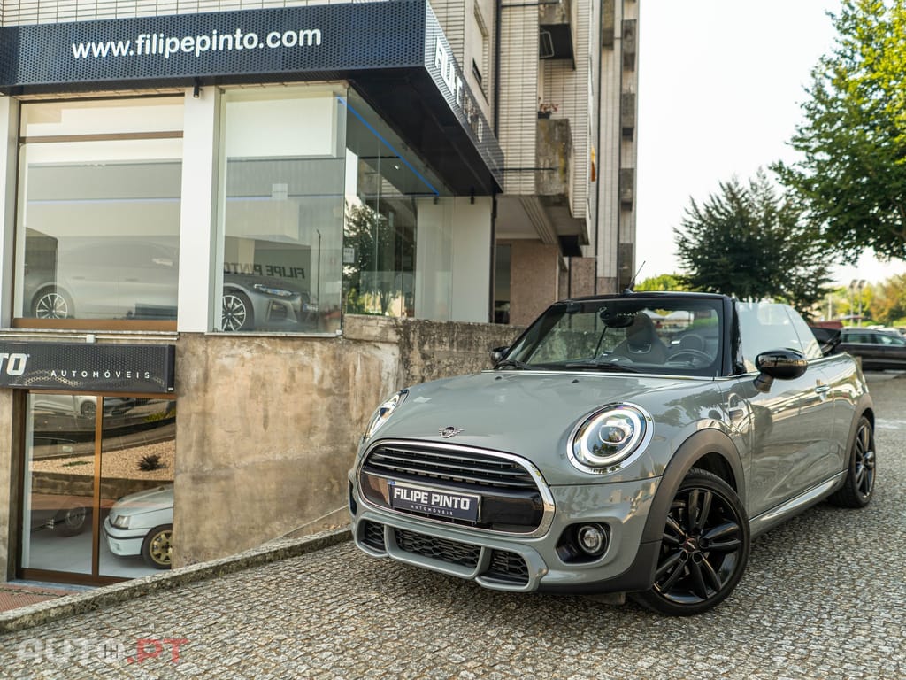 MINI Cabrio Cooper Premium Extra JCW Auto