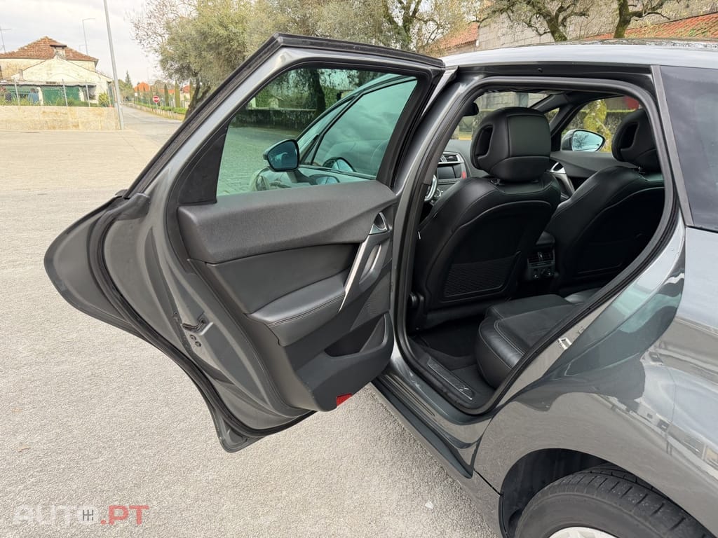 Citroen DS5 2.0 HDi Hybrid4 Sport Chic CMP6