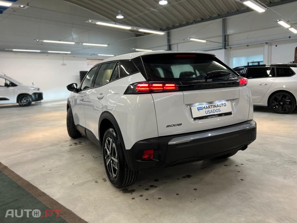 Peugeot 2008 1.2 PureTech Style