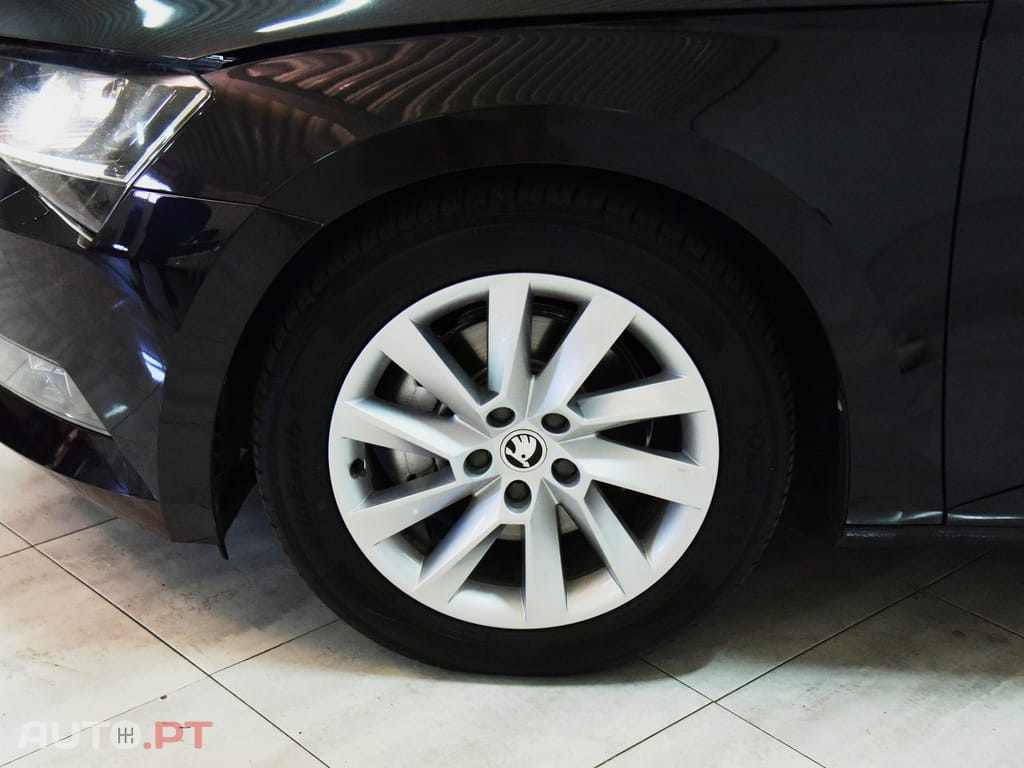 Skoda Superb 2.0 TDI Style