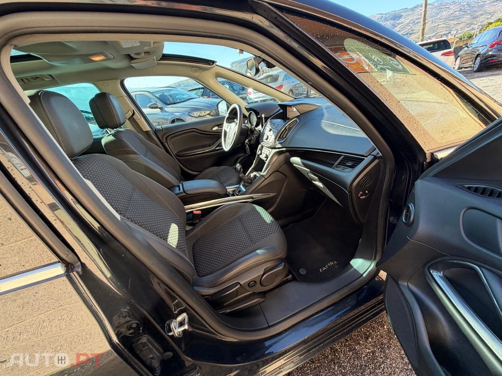 Opel Zafira 1.6 CDTi Executive