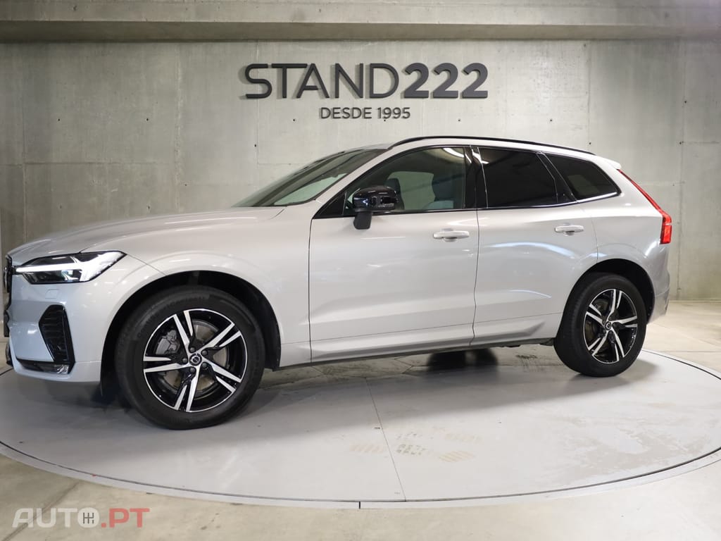 Volvo XC60 2.0 B4 Plus Dark