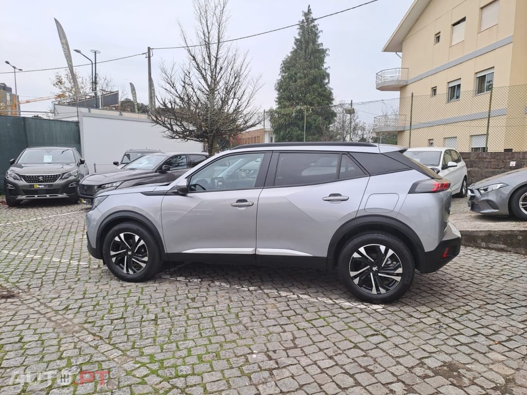 Peugeot 2008 1.2 PureTech Allure