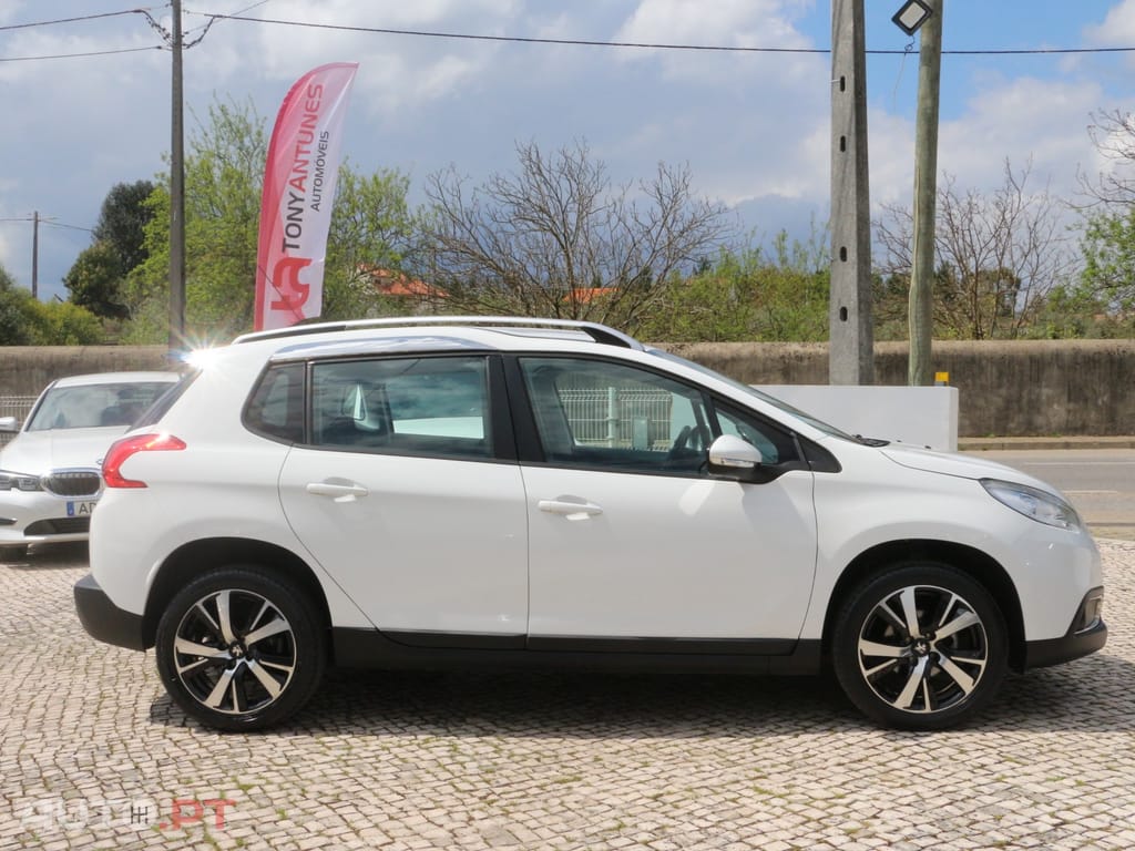Peugeot 2008 1.6 e-HDi Active