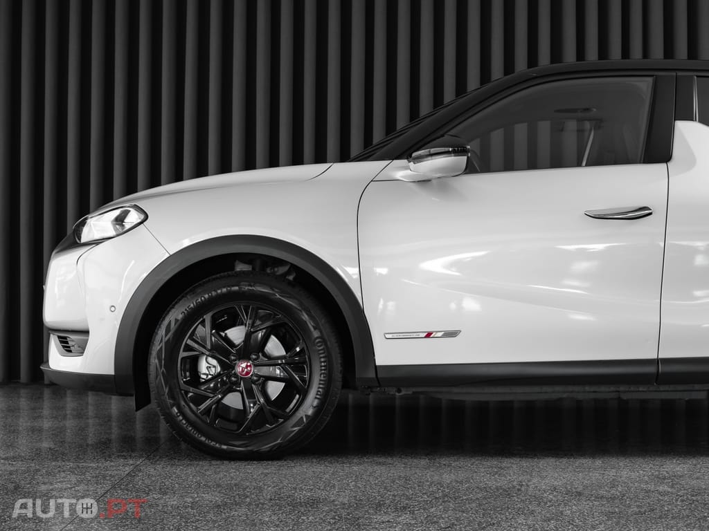 DS DS3 Crossback E-TENSE PERFORMANCE LINE