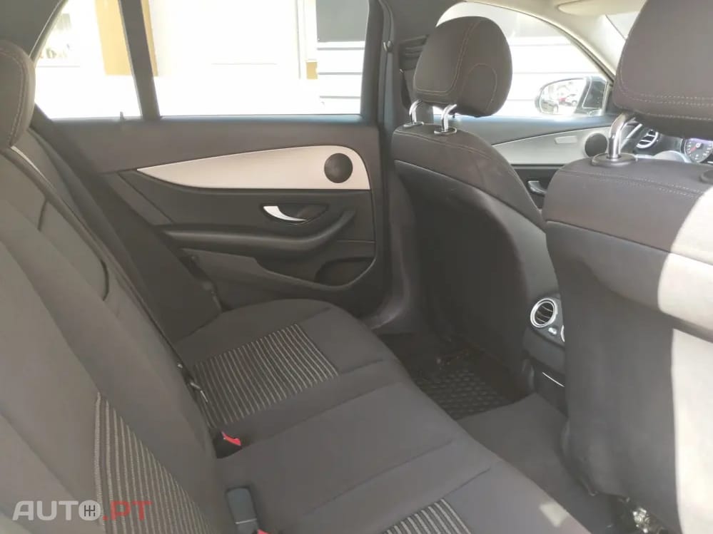 Mercedes-Benz E 220 E 220d Shooting Brake Avantgarde