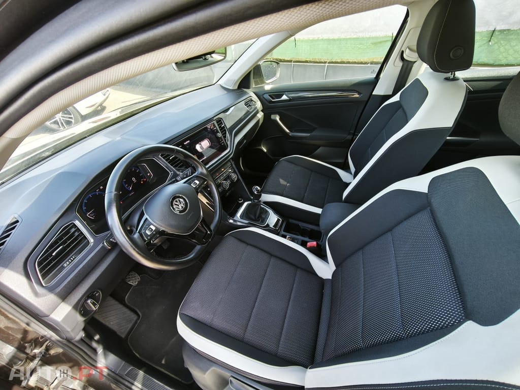 Volkswagen T-Roc 1.5 TSI Sport