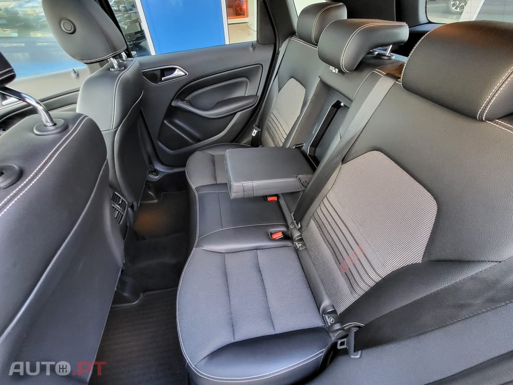 Mercedes-Benz B 220 d Style