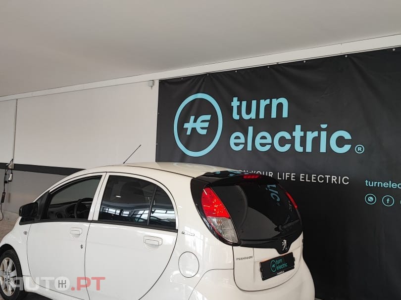 Peugeot iOn Standard