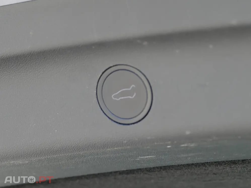 Tesla Model Y Performance Tração Integral