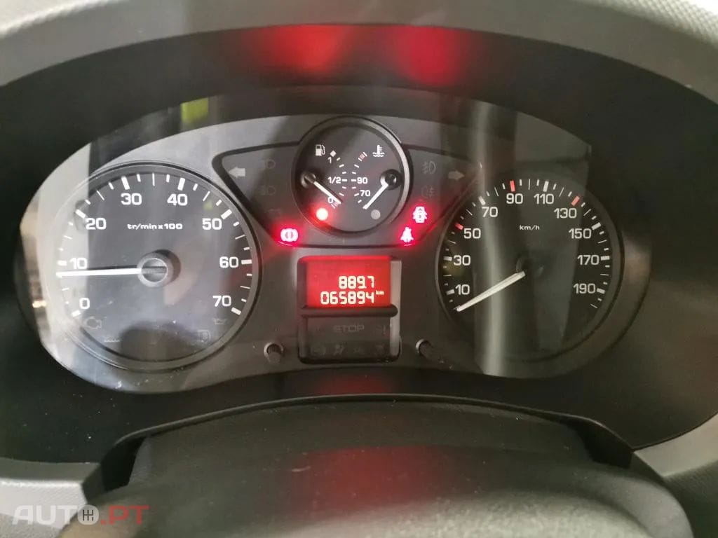 Peugeot Partner 1.6 BlueHDi L2 Premium 3L
