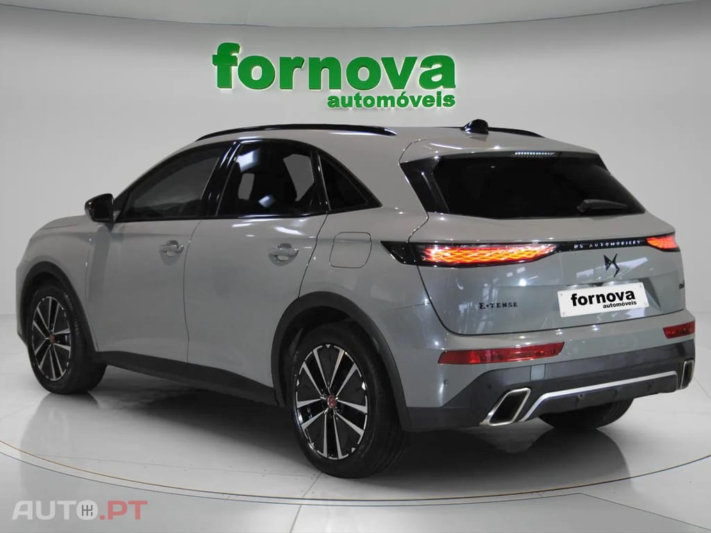 DS DS7 E-Tense Performance Line