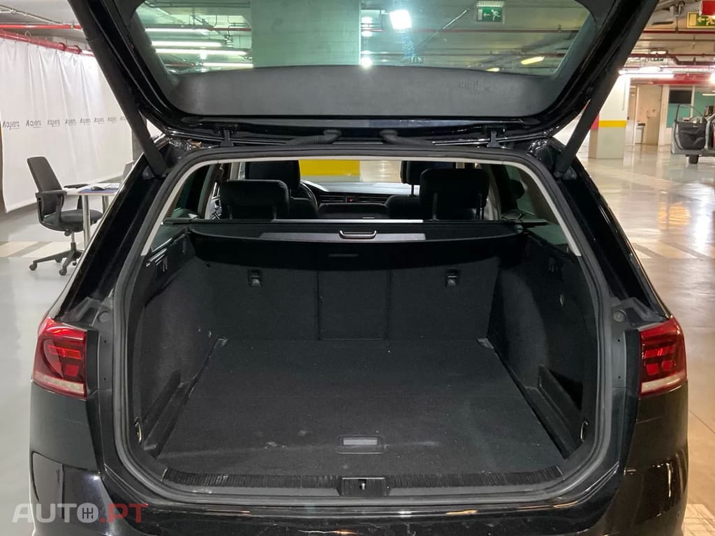 Volkswagen Passat Variant 2.0 TDI Business — fotografia 6