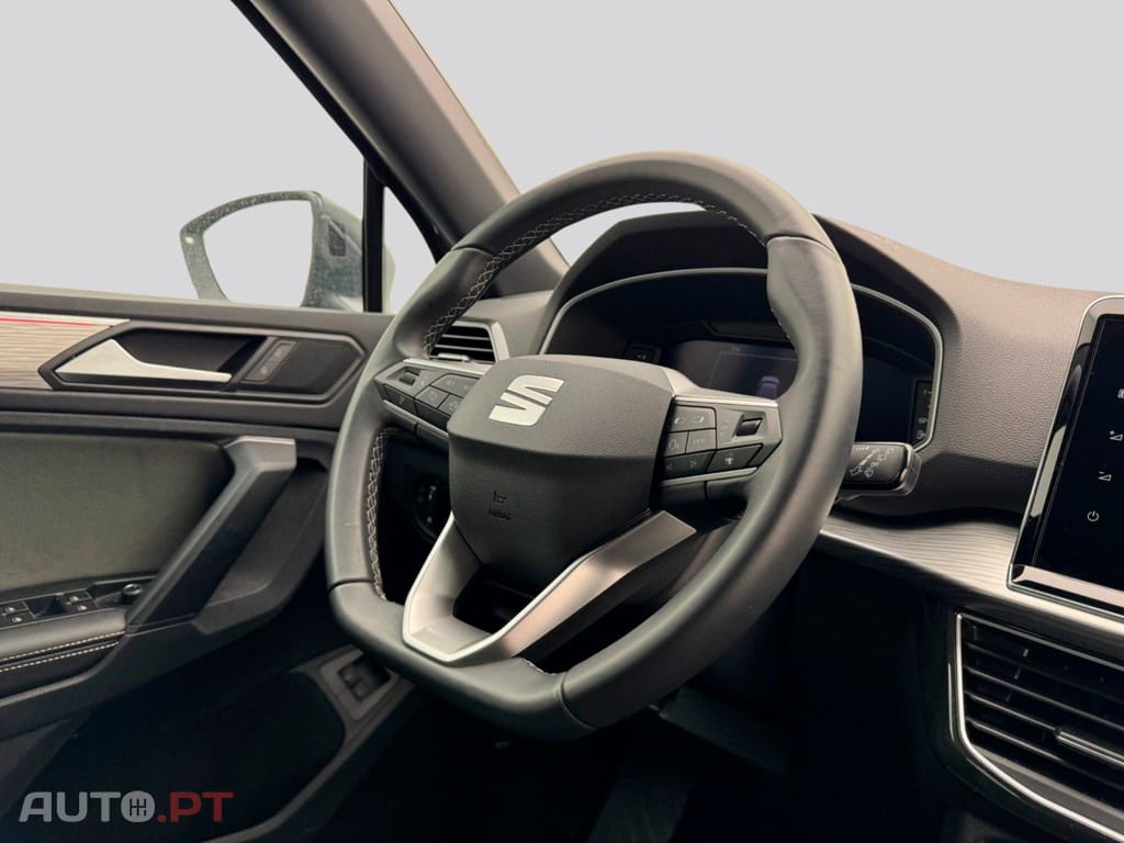 Seat Tarraco I.V.A DEDUTIVEL 1.4 eHybrid DSG X-Perience 