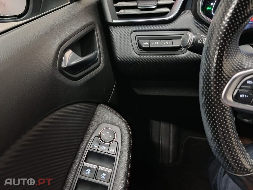 Renault Clio 1.0 Tce RS LINE X-TRONIC