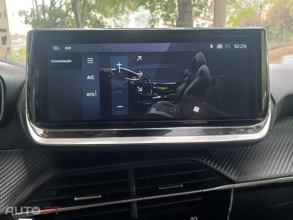 Peugeot 208 1.2 Hybrid Allure e-DCS6