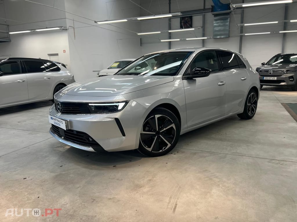 Opel Astra 1.2 T Elegance