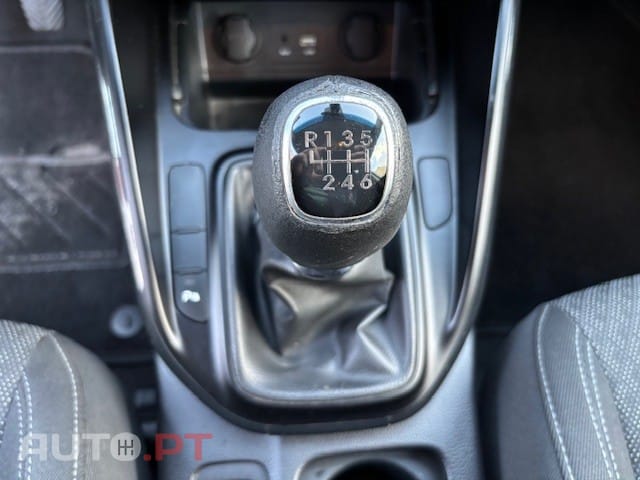 Kia Carens 1.7 CRDi ISG TX