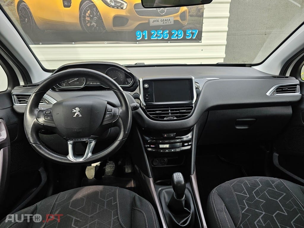 Peugeot 2008 1.2 PureTech Active