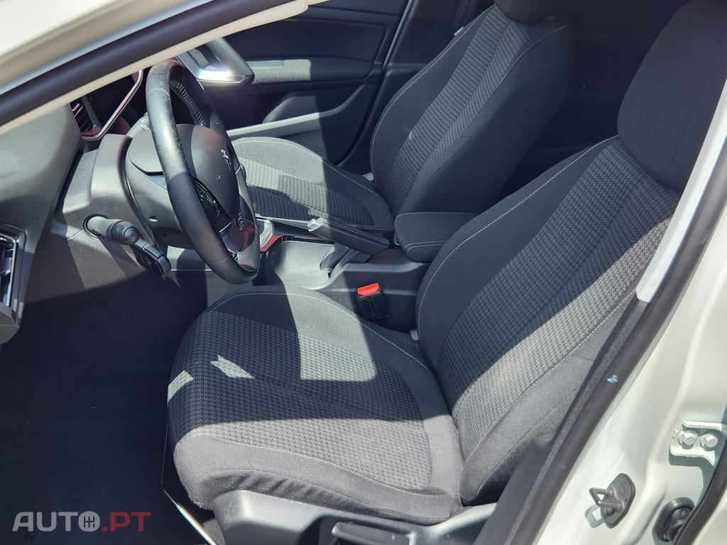 Peugeot 308 1.5 BlueHDi Business Line