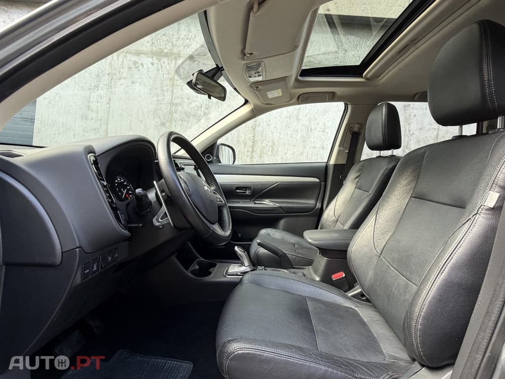 Mitsubishi Outlander 2.0 PHEV Intense Navi