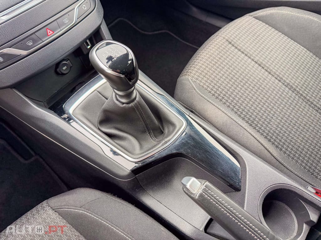 Peugeot 308 1.5 BlueHDi Business Line