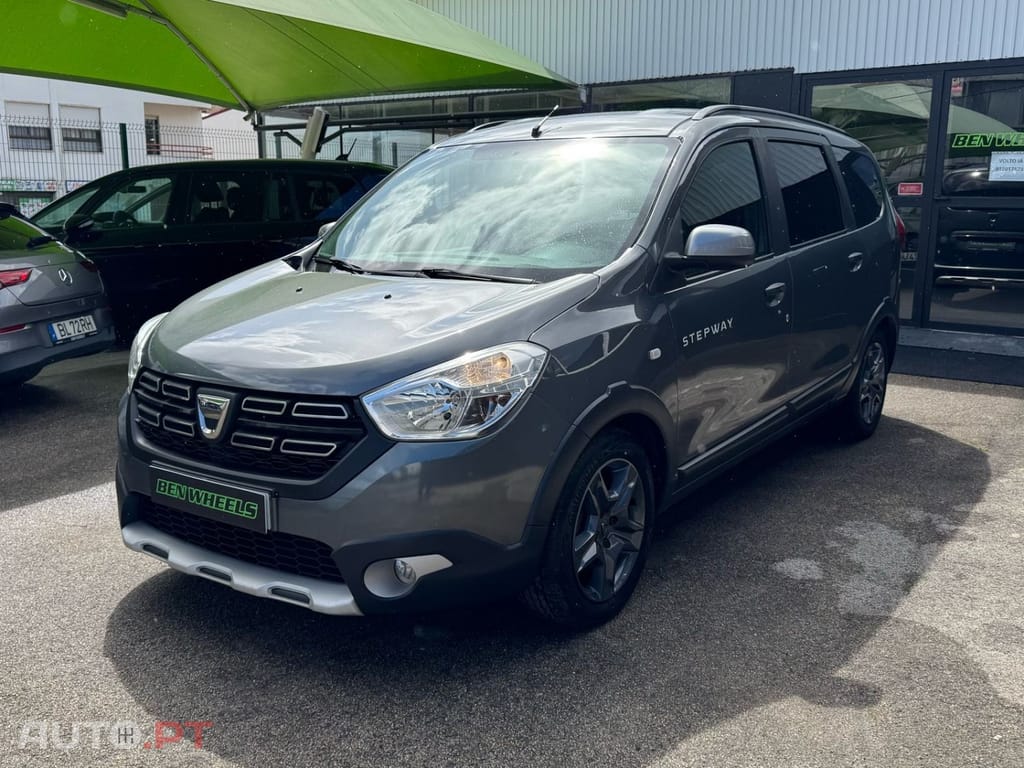 Dacia Lodgy 1.5 Blue dCi Stepway 7L