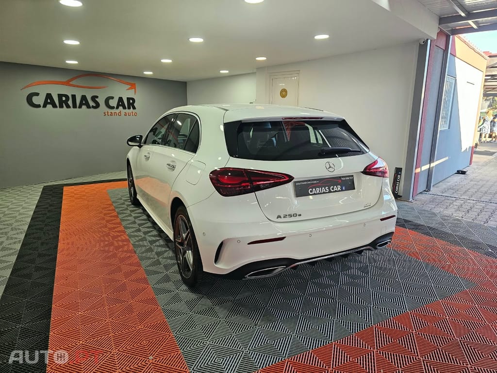 Mercedes-Benz A 250 AMG Line