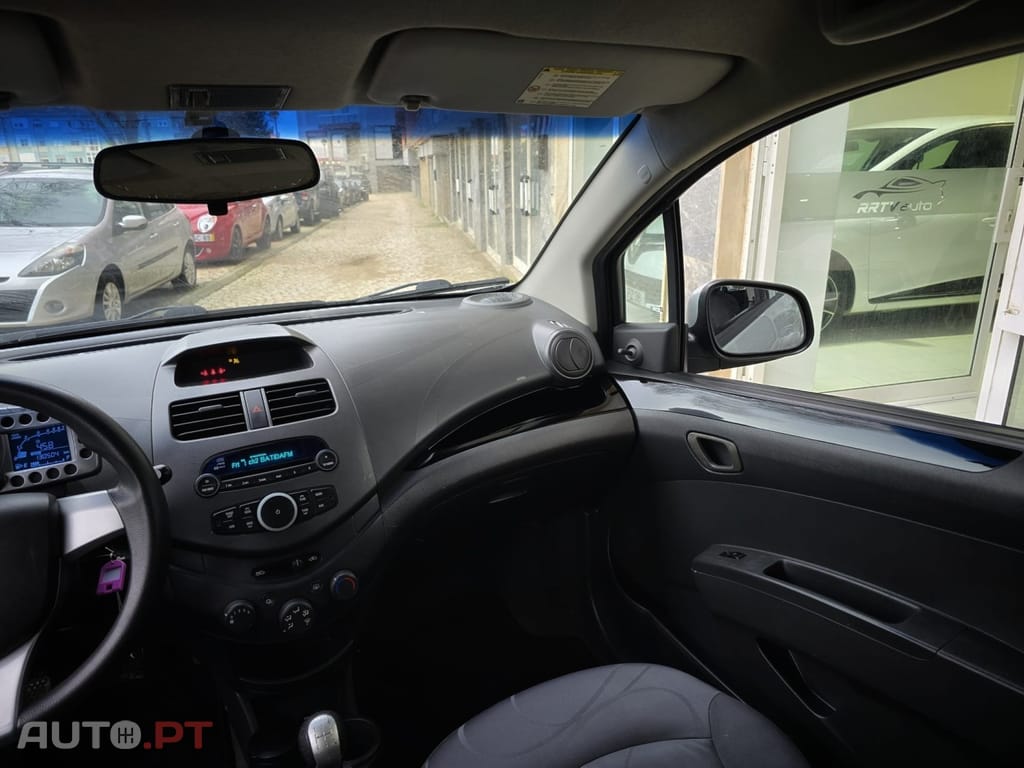 Chevrolet Spark 1.0 L