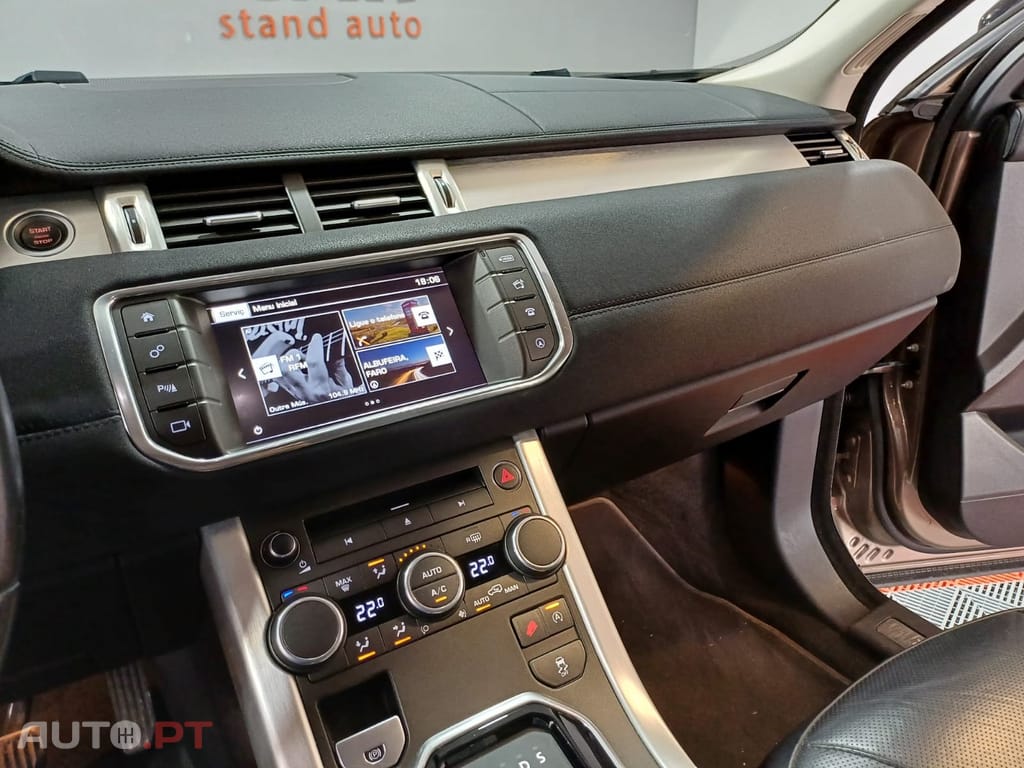 Land Rover Evoque 2.0 P250 AWD R-Dynamic HSE Auto