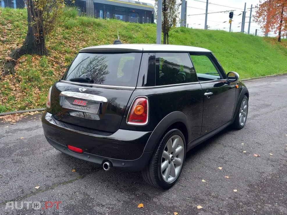 MINI Cooper Cooper D