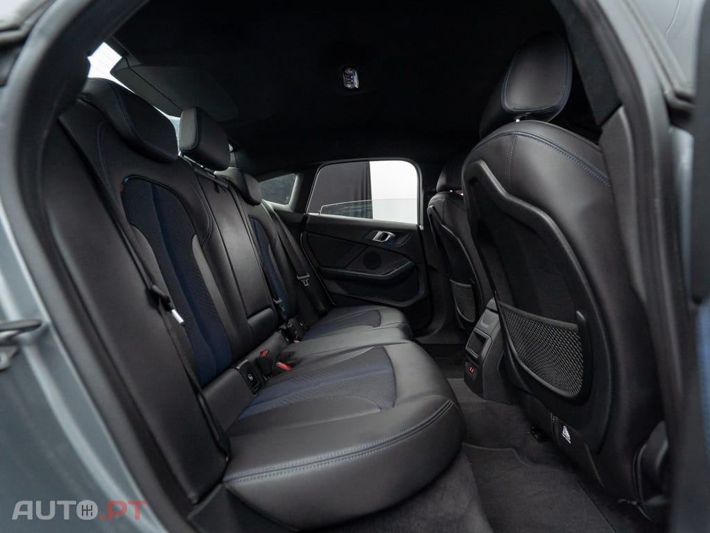 BMW 216 d Pack Desportivo M