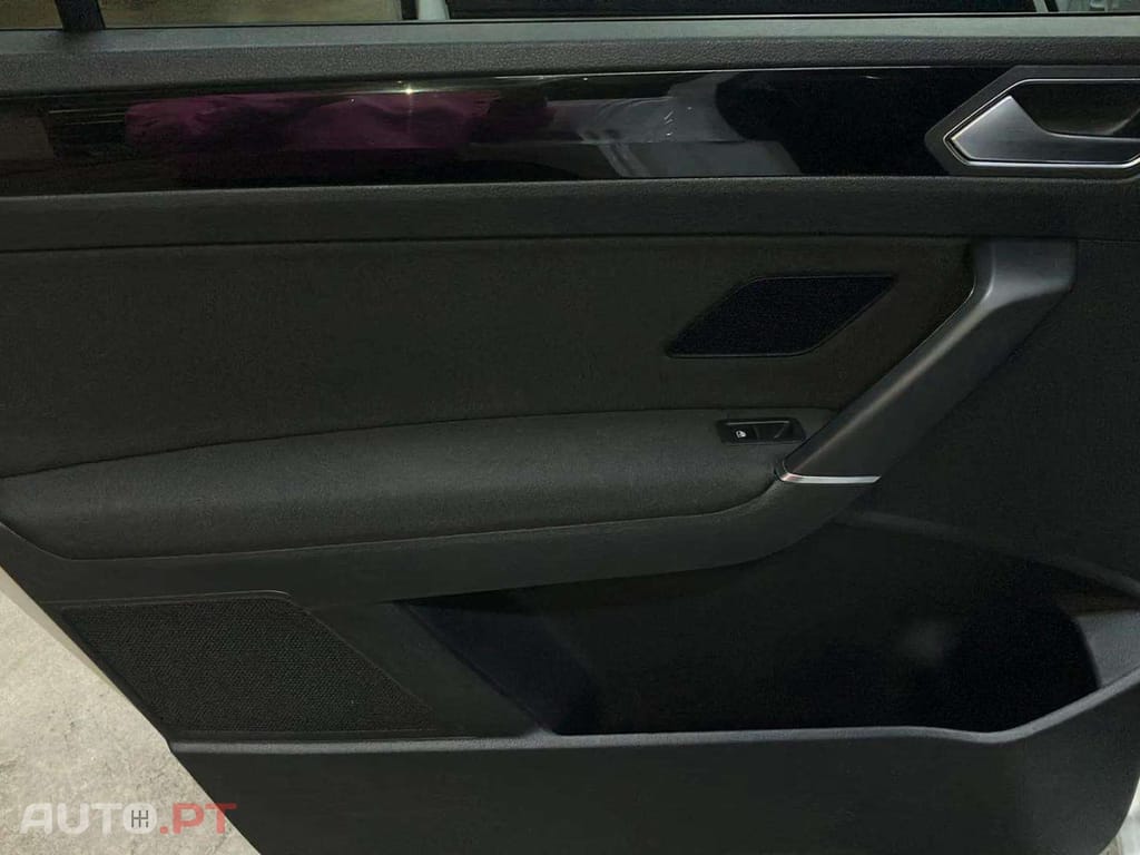 Volkswagen Touran R Line