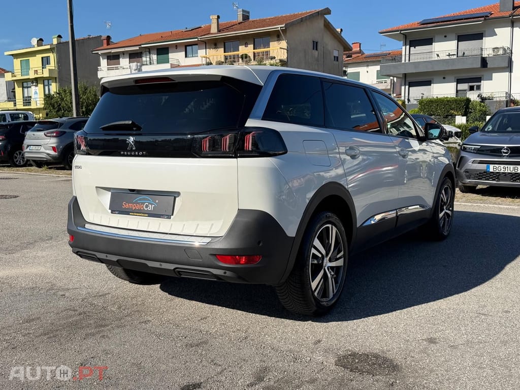 Peugeot 5008 1.5 BlueHDi Allure