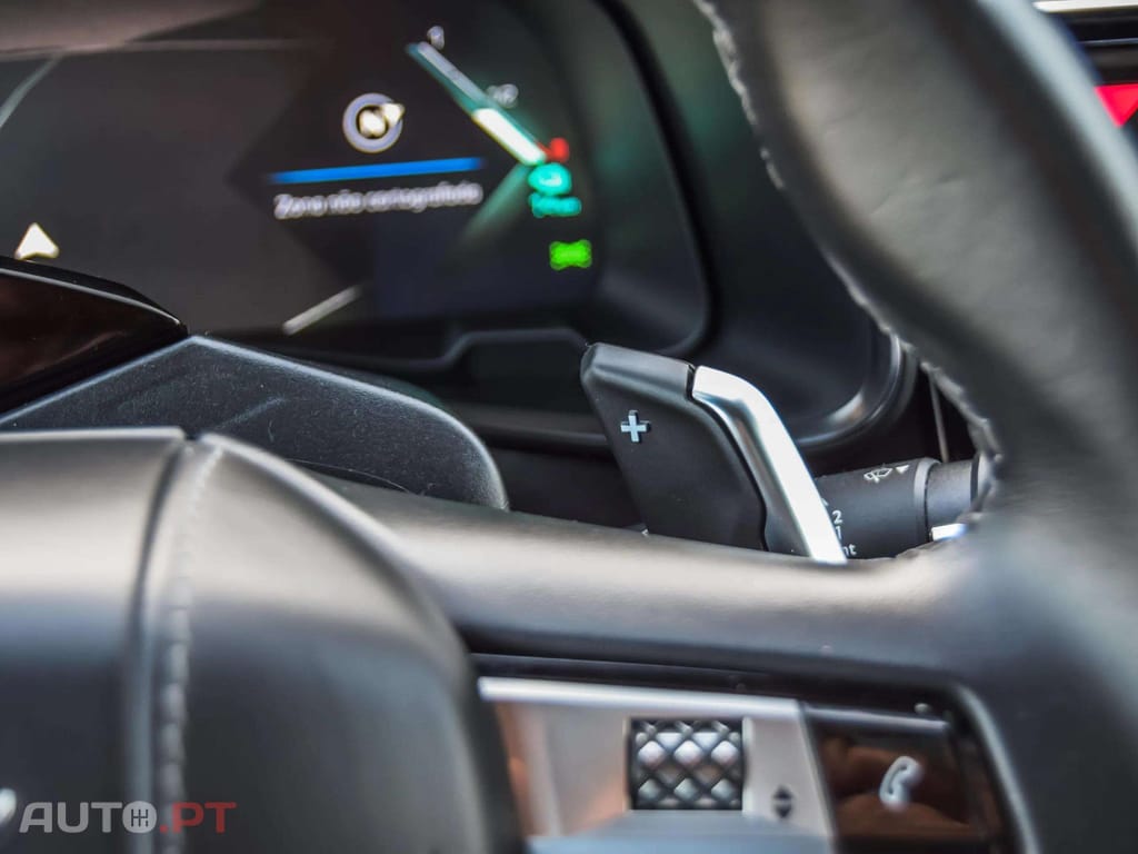 DS DS7 Crossback E-Tense 4x4 Rivoli 300cv