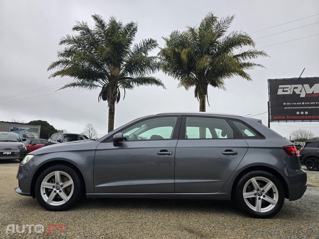Audi A3 30 TFSI STRONIC