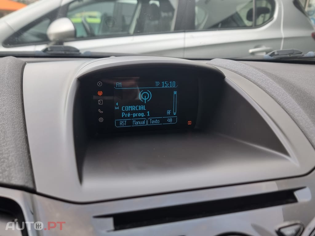 Ford Fiesta 1.0 T EcoBoost Titanium
