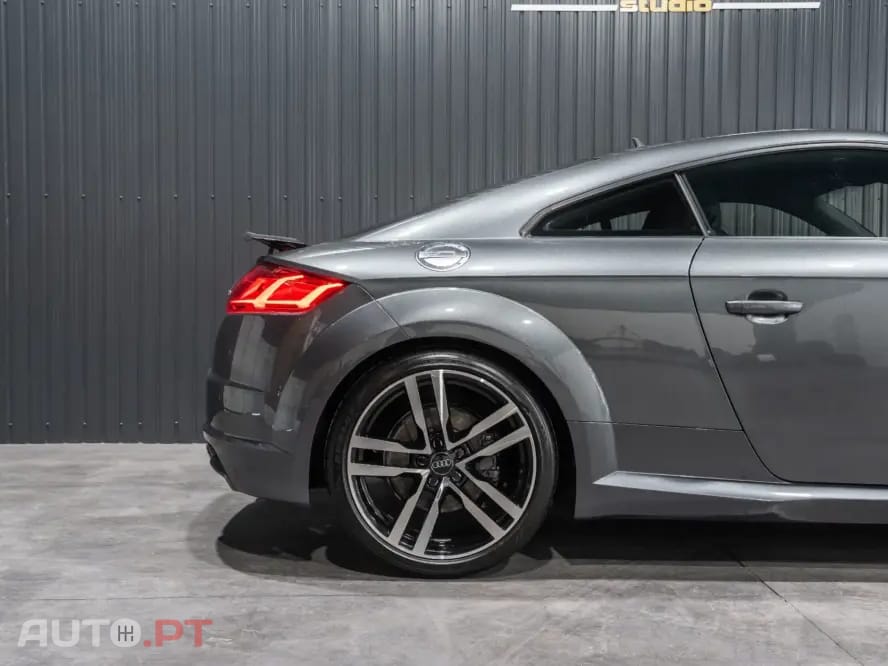 Audi TT 2.0 TFSI quattro S tronic