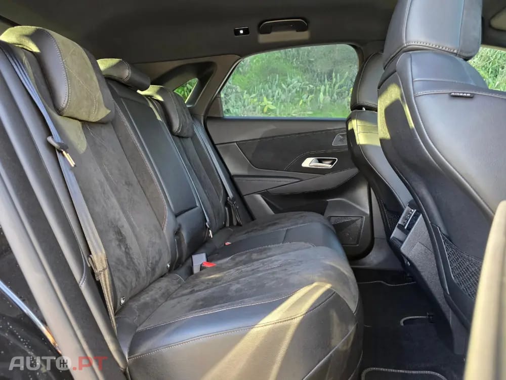DS DS7 Crossback E-TENSE 4x4 PERFORMANCE Line+