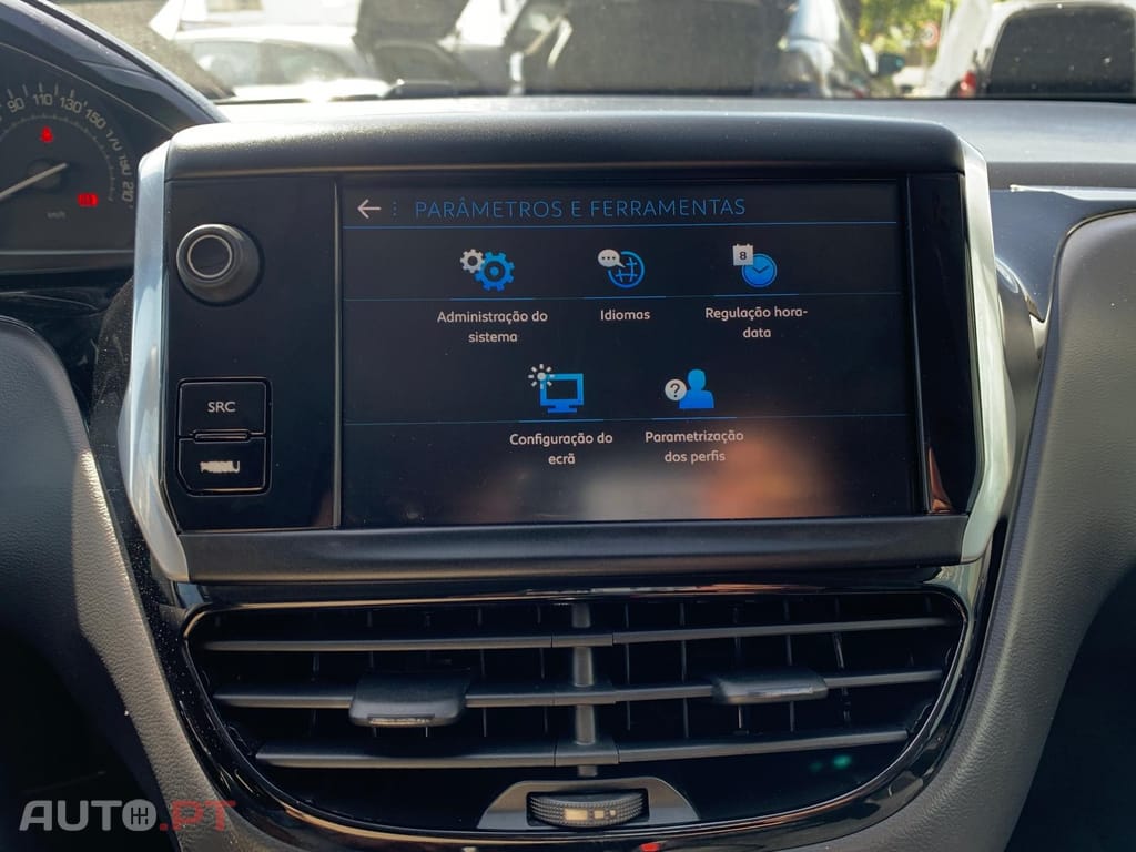 Peugeot 208 1.5 BlueHDi Signature