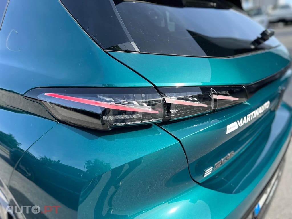 Peugeot E-308 54 kWh GT
