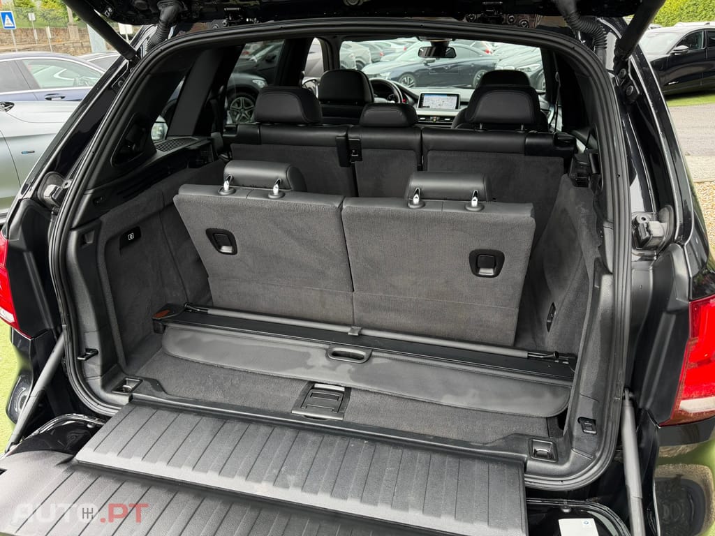BMW X5 25 d sDrive Comfort 7L